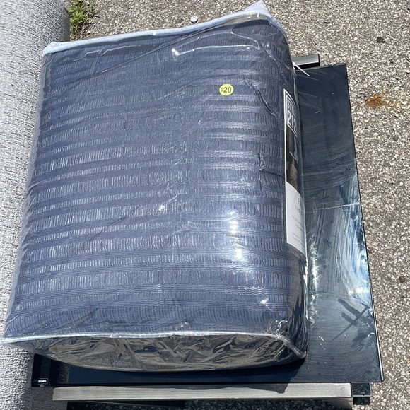 Full queen bed set - Picture 2 of 3